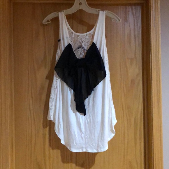 Unique dressy tank top - Picture 3 of 4